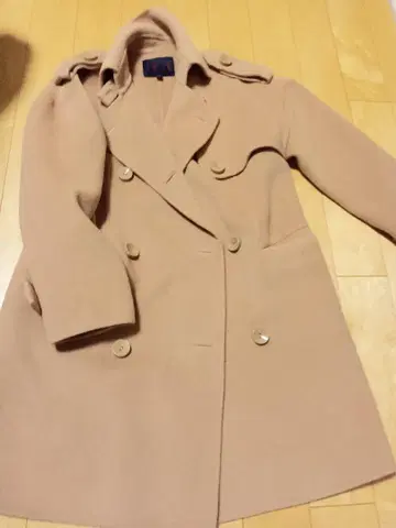 새상품급 베이지 울 더블 브레스트 코트