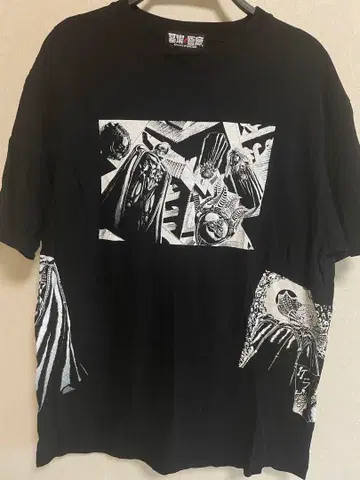 베르세르크 갓 핸드 T셔츠