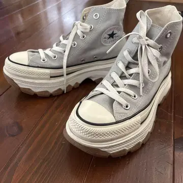 컨버스 그레이 통굽 하이컷 스니커즈