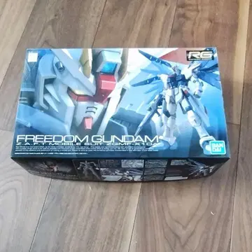 건담 프라모델 RG 프리덤 건담 ZGMF-X10A 미개봉 새상품