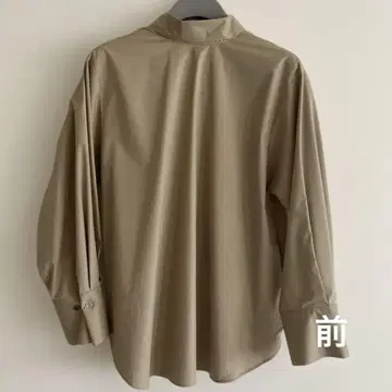 베이지 리본 포함 긴팔 셔츠