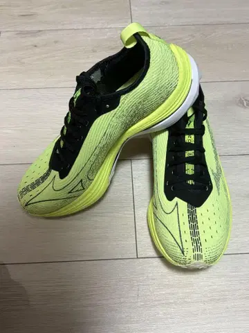 미즈노 웨이브 에어로 20+R 27.0cm 러닝화