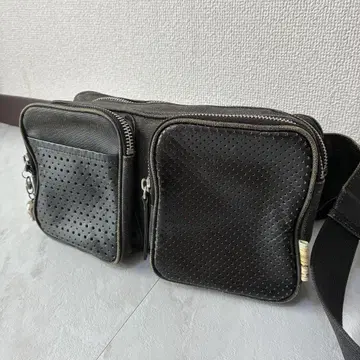 폴스미스 바디백 멀티 스트라이프 펀칭 데님