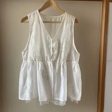 렙심 레이어드 튤 베스트