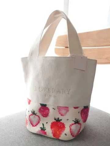LOVERARY 스트로베리 도트 백