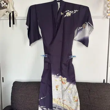 보라색 꽃무늬 호몬기