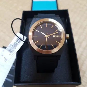 미사용 새상품 NIXON