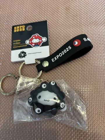산리오 만박 한정판 블랙 미야쿠미야쿠 키리 키링 시나모롤 시나몬
