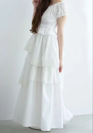 powwa more 로맨틱 프릴 티어드 원피스 화이트 L