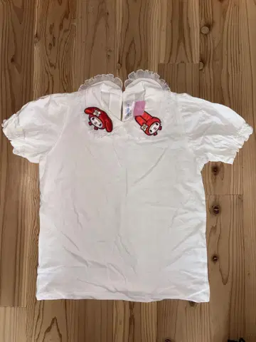 새상품급 나일 퍼치 마이멜로디 카라 부착 화이트 T셔츠
