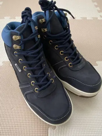 [VANS] WORKER BEE V2552SNOW 네이비 27cm