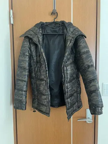 in the attic 카모플라쥬 다운 자켓 L