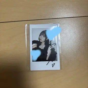 마나카 마나 SUKI 복권 폴라로이드