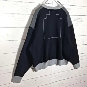 이구치 사토시 착용 c.e cav empt 맨투맨