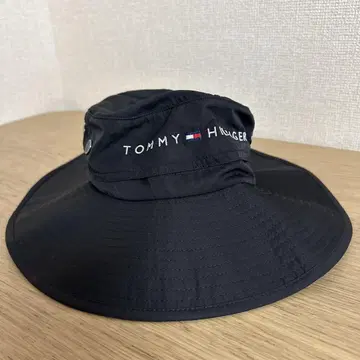 새상품 TOMMY HILFIGER 타미힐피거 넥 가드 부착 햇