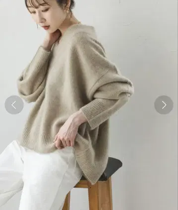 [ 미사용 ] Noble yak 와이드V넥 니트