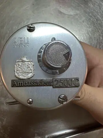 ABU Ambassadeur 2500C 베이트릴 브론즈 플레이트