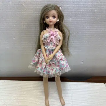 리카짱 인형 본체 프릴 드레스