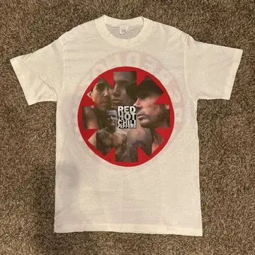 RED HOT CHILI PEPPERS 셔츠