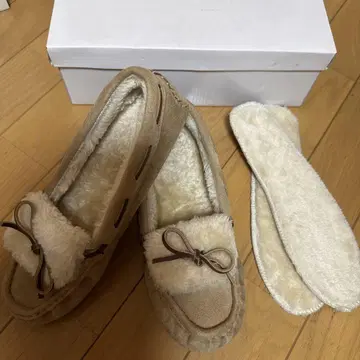 베이지 스웨이드 모카신 M 사이즈