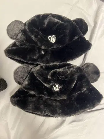 미키 귀달린 블랙 퍼 모자