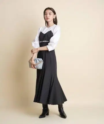 JUSGLITTY 뷔스티에 도킹 원피스