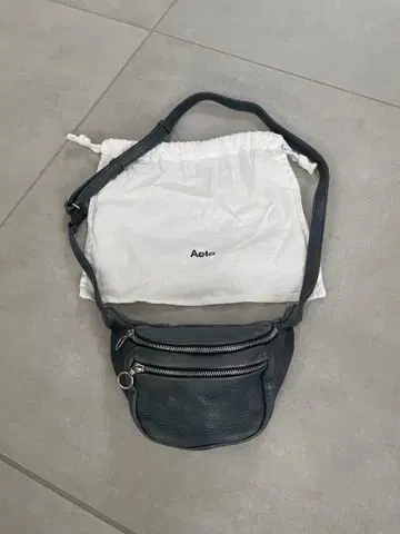 Aeta 아에타 가죽 숄더백 S 웨스트 파우치 바디백