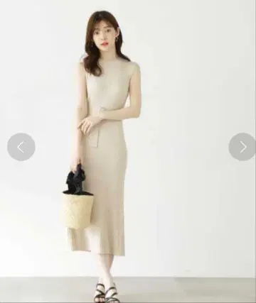 프로포션 바디 드레싱 민소매 머메이드 니트 원피스