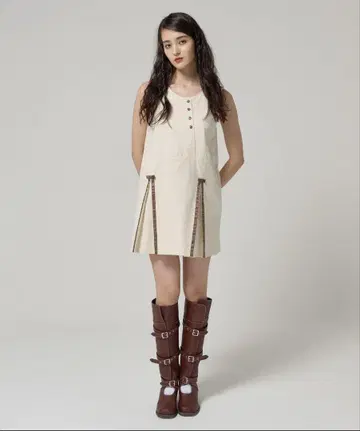 아이보리 슬리브리스 미니 원피스