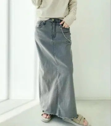 GOOD GRIEF DENIM LONG SK with Chain 38
