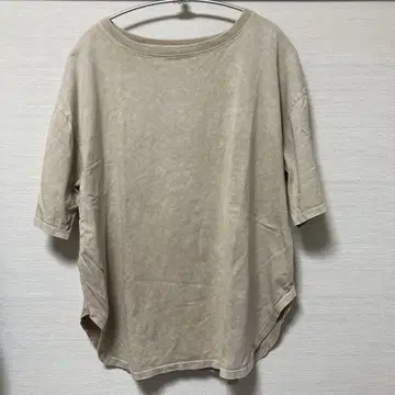 레리움 티셔츠