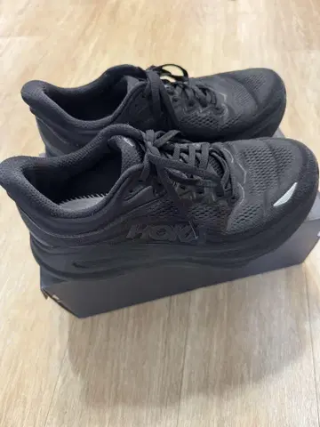 HOKA 본다이9 26cm
