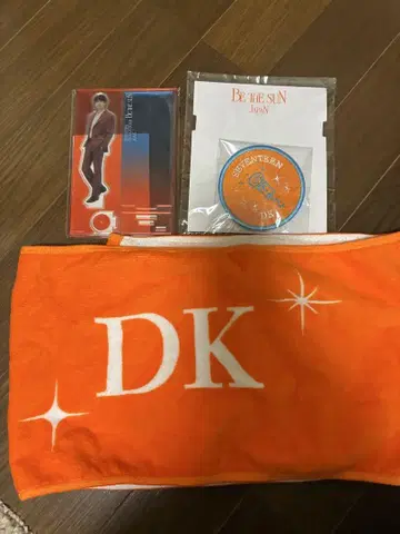 BE THE SUN DK 타월 아크릴 스탠드