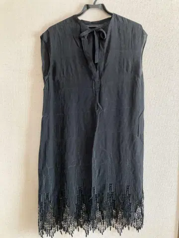 블랙 슬리브리스 원피스 레이스 밑단 42