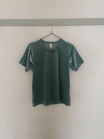 SIMONE WILD VELVET T-SHIRTS