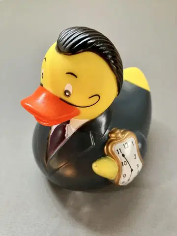 달리 목욕 오리