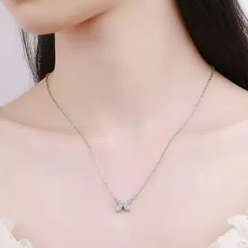 모이사나이트 실버 목걸이