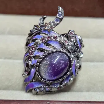 새상품급 ANNA SUI 안나수이 공작 반지 퍼플 LL