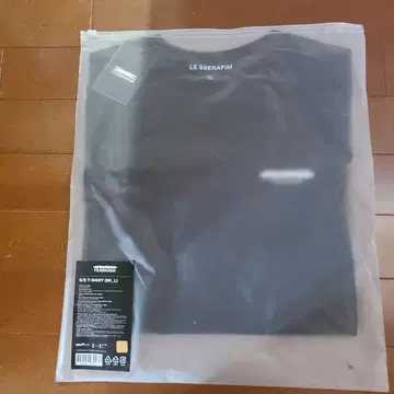 lesserafim 르세라핌 FEARNADA 티셔츠