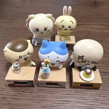 치이카와 (먼작귀) ! 종이상자 워치 플로키 피규어 세트