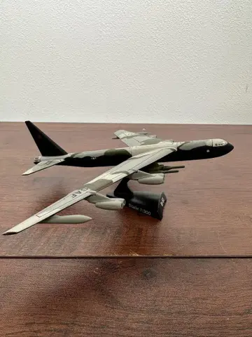1/300 스케일 미군 B-52 폭격기 모형 스탠드 포함
