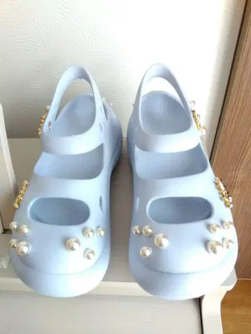crocs Phaedra 파이드라 엠벨리쉬먼트