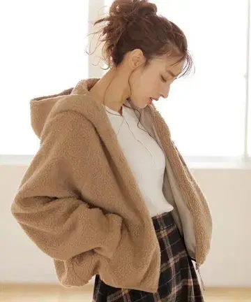 미사용 새상품 INGNI/잉그 보아 후드티 블루종 베이지/M 배송비 포함