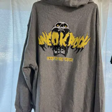 ONE OK ROCK 그레이 후드 부착 후드티