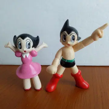 아톰 우란짱 피규어