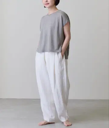 FACTORY 아이리쉬 린넨 턱 테이퍼드 팬츠