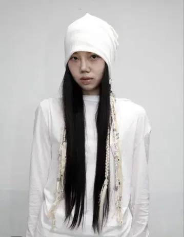 paster studio 비니 화이트