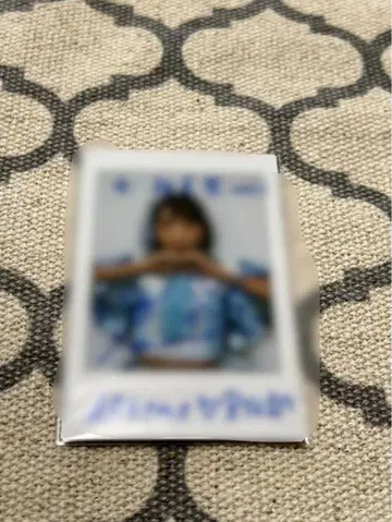 츠지노 카나미 폴라로이드 사인