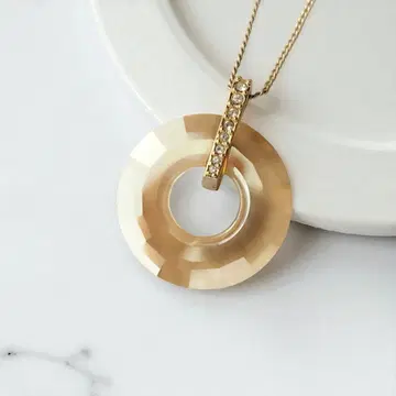 새상품급 SWAROVSKI 스와로브스키 목걸이 서클 크리스탈