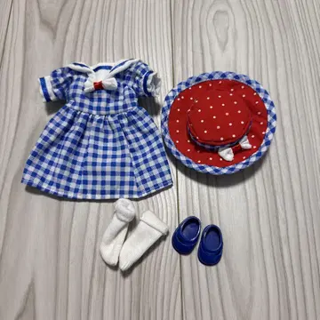 마들렌 8인치용 옷 갈아입기 세일러 카라 체크 원피스 세트